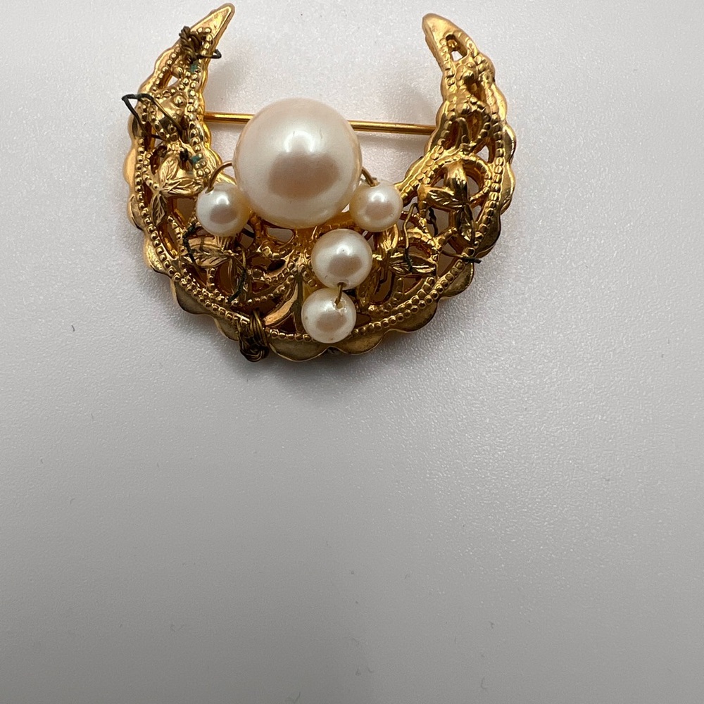 Elegant Gold Plated and Faux Pearl Brooch Vintage Hattie Carnegie As Is